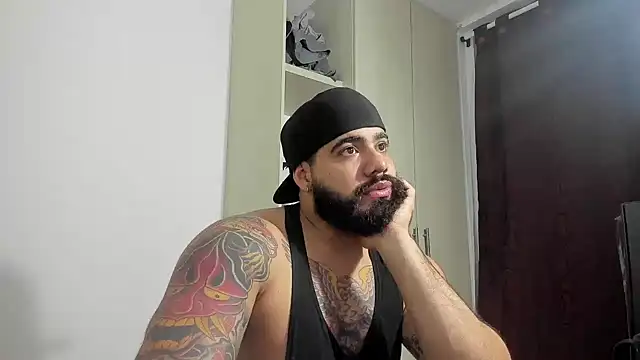 Snapshot of _Coddygold_ chatting on October 15, 2025, 11:57 pm  Coddygold  online show from October 15, 2025, 11:57 pm