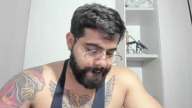 Snapshot of _Coddygold_ chatting on September 30, 2025, 1:50 pm  Coddygold  online show from September 30, 2025, 1:50 pm