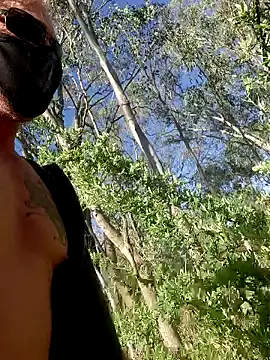 wilfukany1 online show from December 21, 2024, 9:15 pm