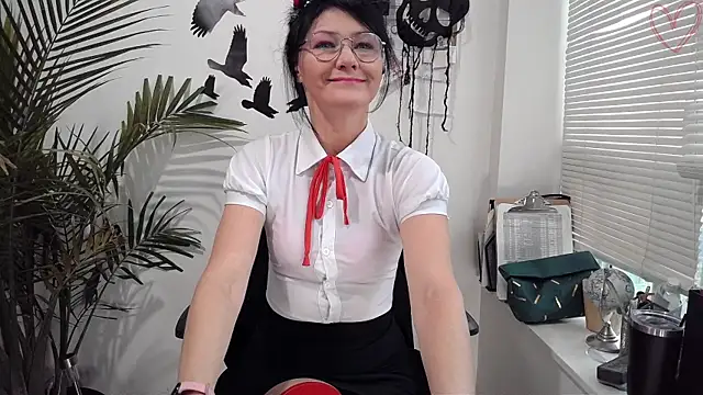 Snapshot of City_Kat chatting on October 30, 2025, 2:25 pm City Kat online show from October 30, 2025, 2:25 pm