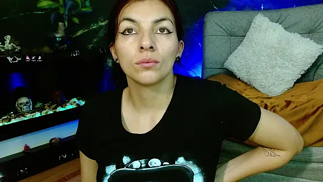 julieth sex1 online show from July 3, 2026, 9:49 am