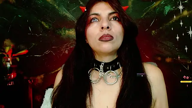 julieth sex1 online show from June 11, 2026, 9:17 am
