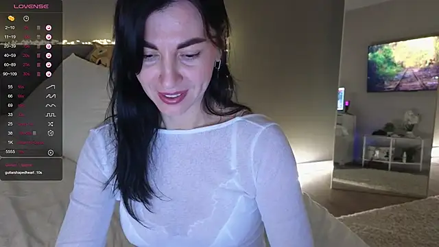 Mary love16 online show from October 25, 2025, 5:02 pm