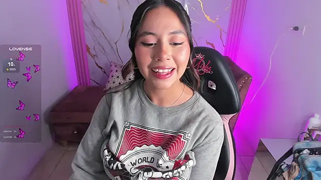 Nasha abby online show from April 5, 2026, 4:02 pm