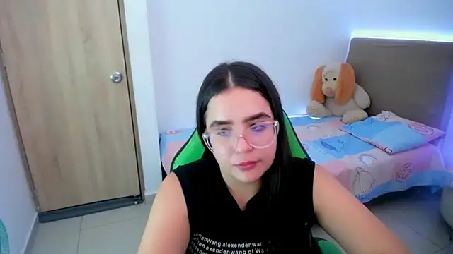 Snapshot of _alicia_z chatting on February 28, 2025, 11:45 pm alicia z online show from February 28, 2025, 11:45 pm