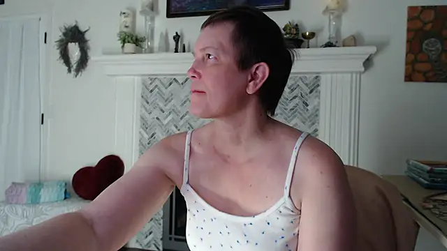 Snapshot of AuroraWillows chatting on March 10, 2026, 2:15 am AuroraWillows online show from March 10, 2026, 2:15 am