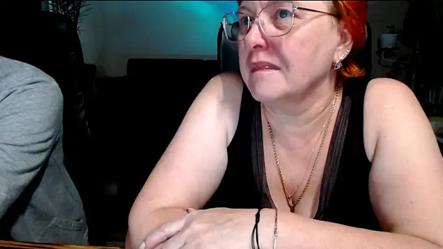 JoannaAndNeighbour online show from November 22, 2025, 9:41 am