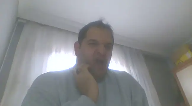 canakbulak00 online show from February 14, 2025, 1:29 pm