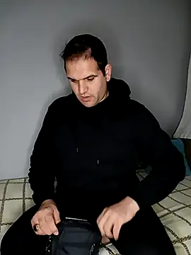 canakbulak00 online show from February 16, 2025, 11:06 pm