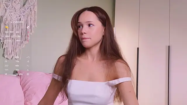 Rinas secret online show from October 26, 2025, 7:31 am