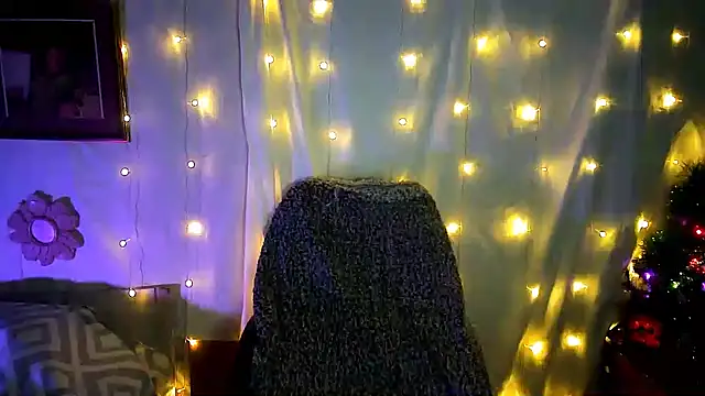 Snapshot of Victoria_Marks chatting on December 14, 2024, 9:02 pm Victoria Marks online show from December 14, 2024, 9:02 pm