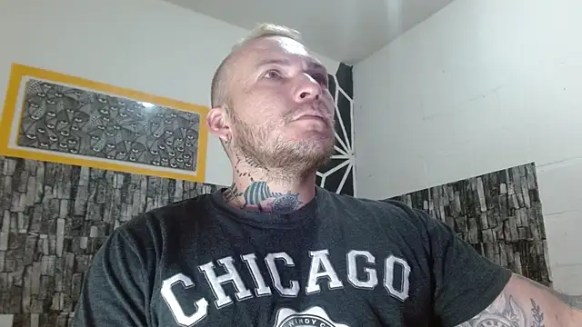 stripnolimits online show from December 22, 2025, 10:32 pm