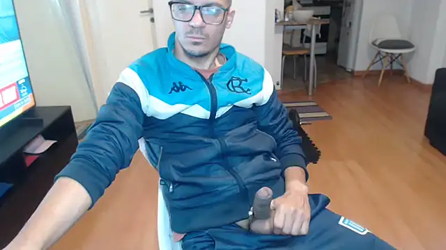 guachin hunk online show from June 12, 2026, 10:51 pm