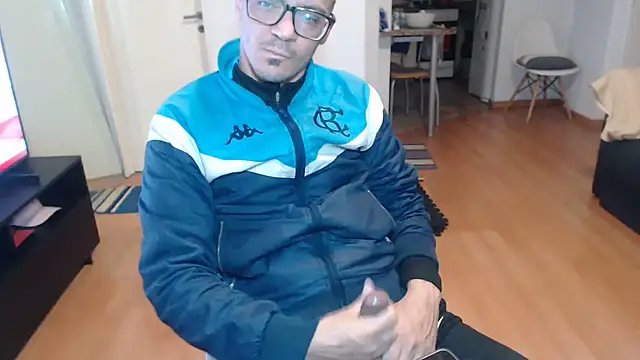 guachin hunk online show from June 21, 2026, 11:10 pm