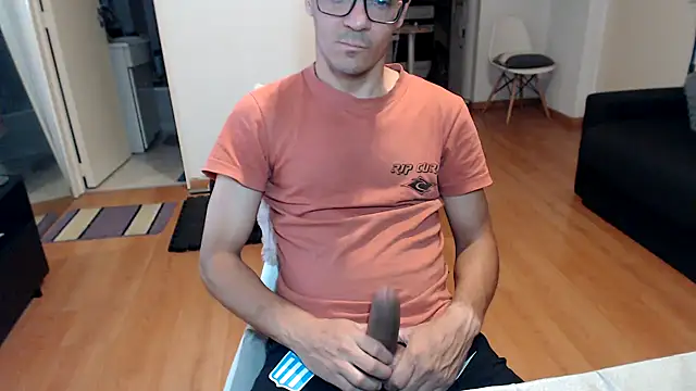Snapshot of guachin_hunk chatting on May 17, 2026, 10:32 pm guachin hunk online show from May 17, 2026, 10:32 pm