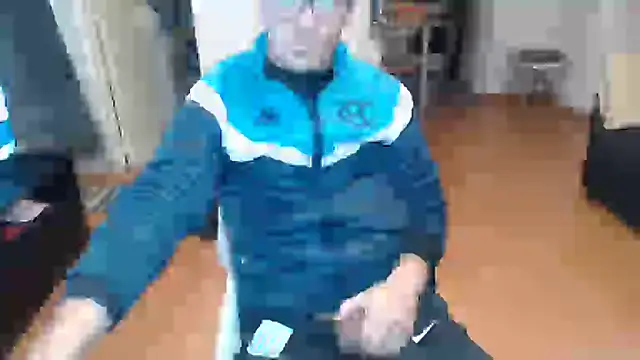 guachin hunk online show from June 23, 2026, 11:25 pm