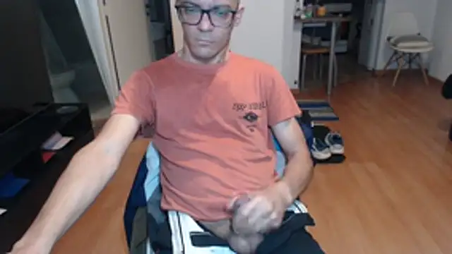 guachin hunk online show from July 31, 2026, 9:52 am