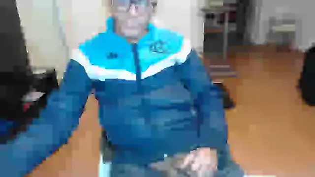 guachin hunk online show from July 13, 2026, 4:34 am