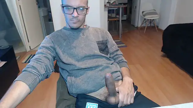 guachin hunk online show from June 30, 2026, 7:58 pm