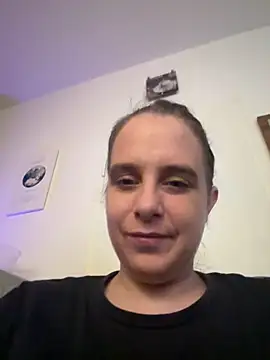 LadyChantale online show from April 16, 2026, 5:19 am