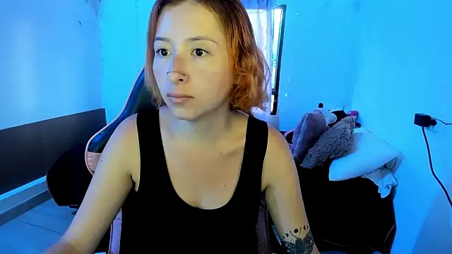 Snapshot of Ginger_Sweetty chatting on March 18, 2025, 10:37 pm Ginger Sweetty online show from March 18, 2025, 10:37 pm