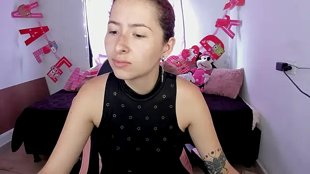 Snapshot of Ginger_Sweetty chatting on February 14, 2025, 8:26 pm Ginger Sweetty online show from February 14, 2025, 8:26 pm