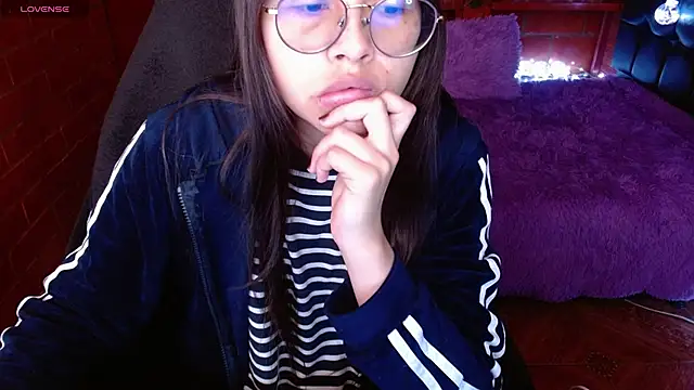 MidoriQuiinn online show from March 28, 2026, 2:29 pm