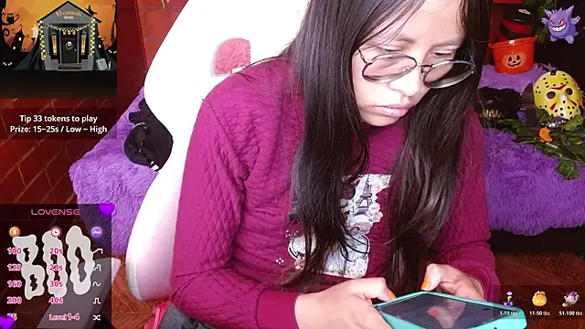 Snapshot of MidoriQuiinn chatting on October 29, 2025, 2:16 pm MidoriQuiinn online show from October 29, 2025, 2:16 pm