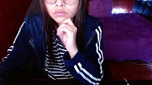 MidoriQuiinn online show from March 27, 2026, 2:51 pm