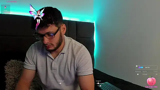 Snapshot of alejandro__2 chatting on October 23, 2025, 5:11 pm alejandro 2 online show from October 23, 2025, 5:11 pm