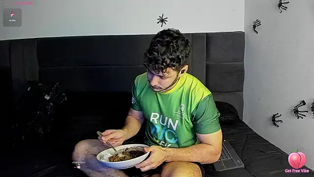 Snapshot of alejandro__2 chatting on November 5, 2025, 5:38 pm alejandro 2 online show from November 5, 2025, 5:38 pm