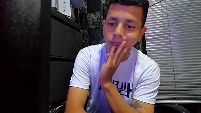 boy bigcock24cm online show from June 8, 2026, 10:43 pm