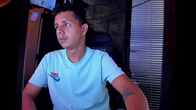 boy bigcock24cm online show from June 16, 2026, 9:37 pm