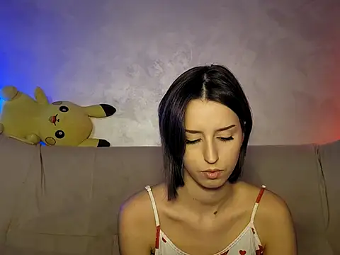 -Yummybabes- online show from October 21, 2025, 5:12 pm