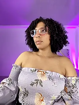 DannaBerry online show from October 21, 2025, 4:28 pm