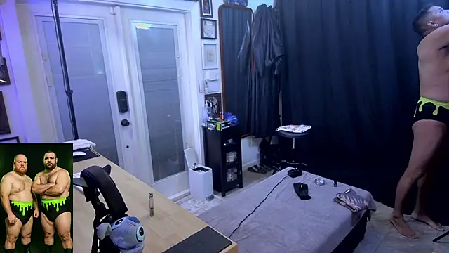 Briefs bud online show from December 16, 2025, 4:17 am