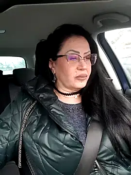 x  KHALEESI  x online show from December 22, 2025, 7:30 am