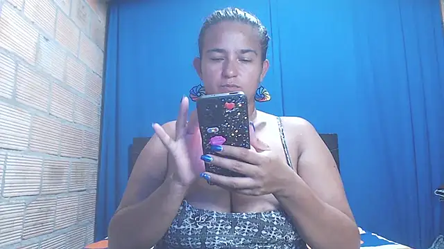 isabella dirty69 online show from February 12, 2025, 3:07 am