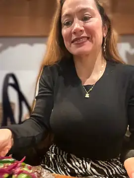 angelitasexy81 online show from March 17, 2026, 1:58 pm