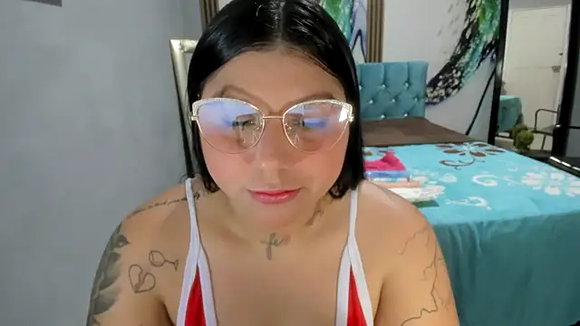 venuxwilliam online show from February 28, 2026, 10:42 pm