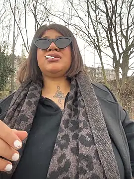 IamSashaLuv online show from November 30, 2025, 8:26 am