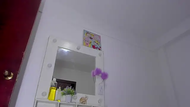 Emma lean online show from October 25, 2025, 1:45 pm