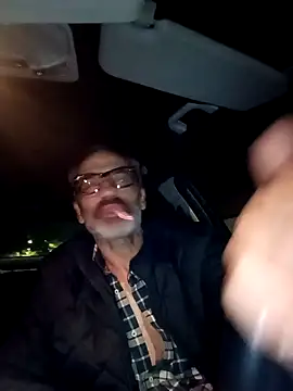 Snapshot of Gumatos chatting on April 10, 2026, 12:17 am Gumatos online show from April 10, 2026, 12:17 am