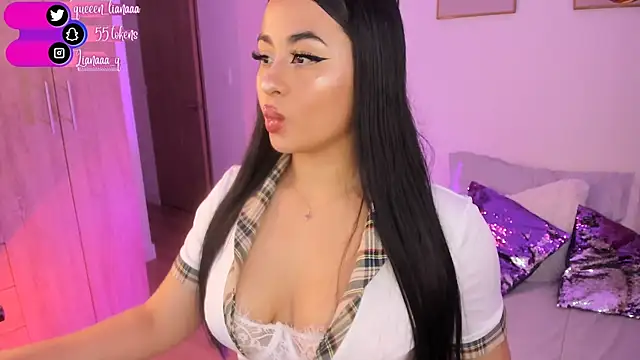 Snapshot of Queen_liana chatting on January 11, 2025, 6:24 am Queen liana online show from January 11, 2025, 6:24 am