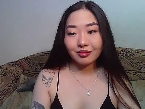 Snapshot of Aleksa_Blackdream chatting on August 4, 2026, 4:17 am Aleksa Blackdream online show from August 4, 2026, 4:17 am