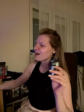 Snapshot of MaryHiggins chatting on January 15, 2026, 7:06 pm MaryHiggins online show from January 15, 2026, 7:06 pm