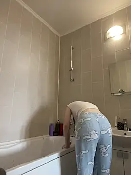 Snapshot of MaryHiggins chatting on April 12, 2026, 8:28 am MaryHiggins online show from April 12, 2026, 8:28 am