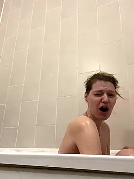 MaryHiggins online show from October 27, 2025, 2:07 pm