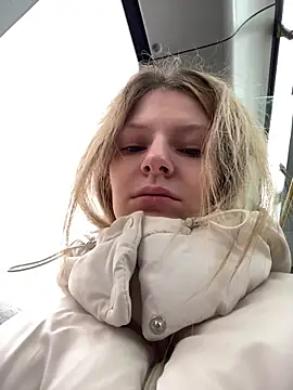 Snapshot of MaryHiggins chatting on March 1, 2026, 9:09 am MaryHiggins online show from March 1, 2026, 9:09 am