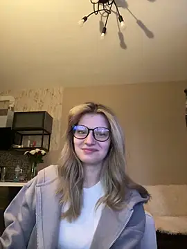 Snapshot of MaryHiggins chatting on February 12, 2026, 2:28 pm MaryHiggins online show from February 12, 2026, 2:28 pm